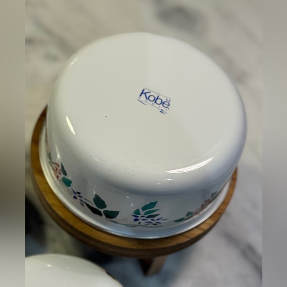 Vintage Kobe Kitchen Bowls Floral Pattern Enamel Metal Mixing Nesting Bowls - Picture 7 of 11